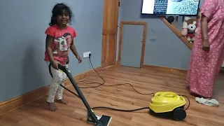 Karcher SC3 Steam cleaning Laminate floor by little girl