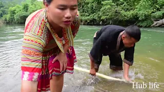 Primitive life : Meet the big turtle catching fish - Catch big turtles catch fish in the river