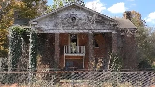 #26 19th Century HISTORIC Abandoned Large Brick home in Kentucky