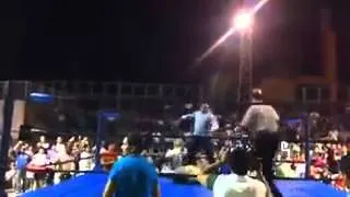 عصام سعادة يتحدى بطل فلسطين في المصارعة