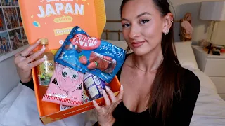 ASMR Trying Japanese Snacks/Candy 😍 🍭 whispering, unboxing, eating and tapping