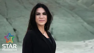 Nazlı Öksüz - Düşüyorum Usta (Official Video)