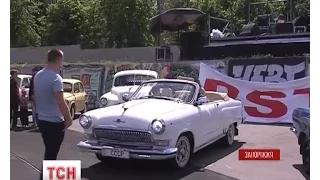 У Запоріжжі пройшов фестиваль ретро-автомобілів