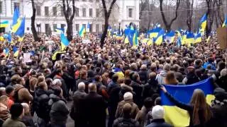 Днепропетровск поет гимн Украины - подборка видео