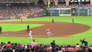 Shohei Ohtani bunt hit showcases WORLDCLASS SPEED vs Houston Astros at Minute Maid Park - April 2022