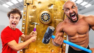 WORLD'S STRONGEST MAN vs. $100,000 UNBREAKABLE SAFE!!