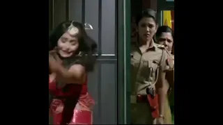 Karishma Singh ka dance chhamma chhamma....???