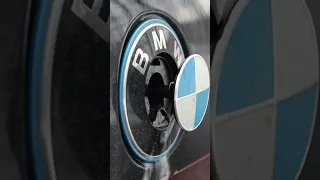 Hidden rear camera washer - 2023 BMW i7