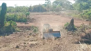 Bulldozer Operator Difficult Pushing in Mountain Clips..