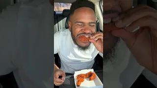 Taco Bell’s NEW‼️Wings Are HORRIBLE‼️🤬 #fyp #entertainment #shorts #tacobell #foodreview