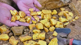 wow treasure *BIG* in this underground GOLD MINE! Gold Nugget found at Mine worth Millions