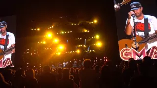 Luke Bryan - Drink a Beer (w/ moment of silence) (Live CMA Fest 2016)