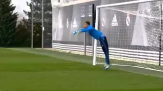 Keylor Navas reprise Rene Higuita’s crazy ‘Scorpion Kick’ save for Real Madrid