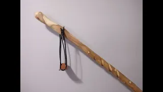 WALKING STICK WITH A TWIST