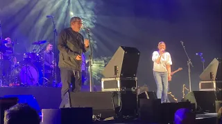 Paul Heaton and Jacqui Abbott- Song for whoever (live Leeds 2021)