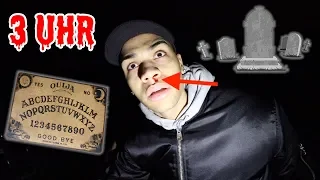 SPIELE NIEMALS UM 3 UHR NACHTS MIT OUIJA BOARD AUF EINEM FRIEDHOF !!! (GEHT SCHIEF)