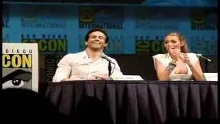 Ryan Reynolds recites the GREEN LANTERN oath for youngster at Comic Con 2010!