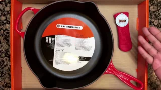 Le Creuset cast iron skillet unboxing