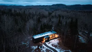 Staying in a modern, minimalist cabin in Quebec! Kabinhaus cabin tour!