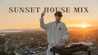 Summer Vibes -  Sunset House Mix (Deep & Melodic House)