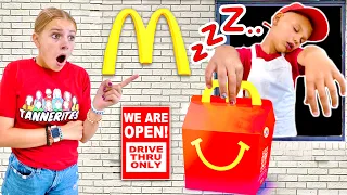 BuyiNg ReaL Happy Meal FroM SleePing Drive Through Kid!