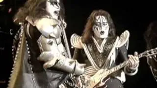 Kiss Detroit rock city live (from the second coming documentary)