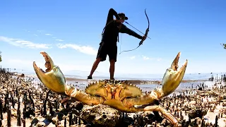 GIANT CRAB - catch and cook - BOW n ARROW. Cooking on a camp fire