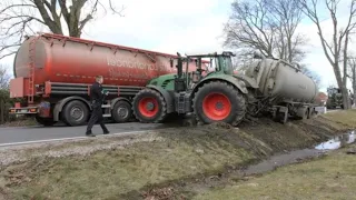 Did You See That!!? The Fend Vario Tractor is in An Extreme Situation! Tractors Stuck In Mud Top 10