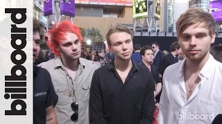 5 Seconds Of Summer on the AMAs Red Carpet 2015