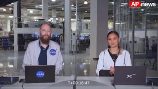 Ракета SpaceX компании Илона Маска впервые в истории летит с людьми