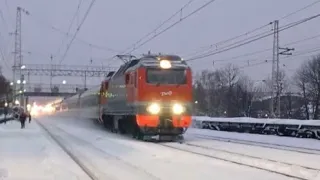 ЭП2К с поездом Махачкала — Москва