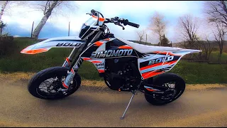 KTM 500 SUPERMOTO FULL THROTTLE & WHEELIES!