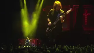 Black Sabbath / Live... Gathered in Their Masses (2013) - Behind the Wall of Sleep~Bassically~N.I.B.