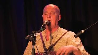 Breanndán Ó Beaglaíoch: Traditional Irish Music from LiveTrad.com