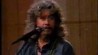 Arlo Guthrie Thanks the Narcs