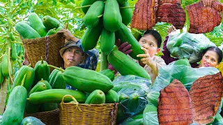 Som Tam Vegetable Papaya Salad with Crispy Pork Belly Recipe in Village - Natural Green Papaya Fruit