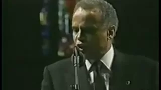 Jim Henson Memorial 'Turn The World Around' Sung by Harry Belafonte