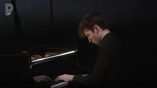 Alexandre Kantorow plays Bach/Brahms Chaconne for left hand