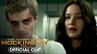 Peeta Attacks Katniss In The Hospital | The Hunger Games: Mockingjay Part 1