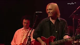 Tom Petty & The Heartbreakers - "Call Me the Breeze" (J.J. Cale cover) - live - 1999.04.23 - Hamburg