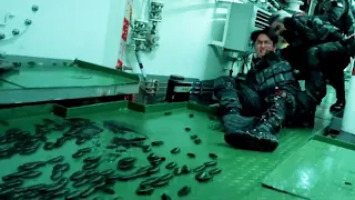 The mutant cockroaches that can eliminate the garbage invade the ship and begin to purge the humans!