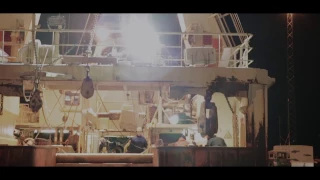 Low Roar - Friends Make Garbage [Icelandic Fishing Boat]