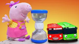 Peppa Pig e Tayo ensinam a contar o tempo e os nomes das cores! Educação infantil. Jogos educativos