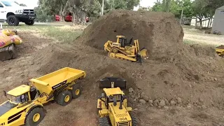 2 eagle mach loaders, 2 A40G's and the D10 dozer.  upper bays