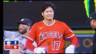 Shohei Ohtani Steals Stolen Base #24 THEN DROPS ON THE DECK AND FLOPS LIKE A FISH Angels vs. Astros