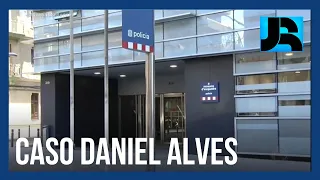 Polícia espanhola teria omitido informações para que Daniel Alves aceitasse comparecer à delegacia