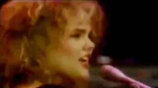 THE GO-GO'S We Got The Beat (American Bandstand, 1982) [HQ]