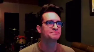 Brendon Urie thinks that forehead jokes suck and recalls the time a fan made fun of him (2019)