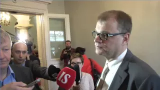 Keskustan puheenjohtaja, hallitusneuvottelujen vetäjä, Juha Sipilä kommentoi neuvotteluja 18.5.2015