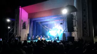 B.U.G. Mafia - Cine E Cu Noi (Live Chișinău 23.10.2015)
